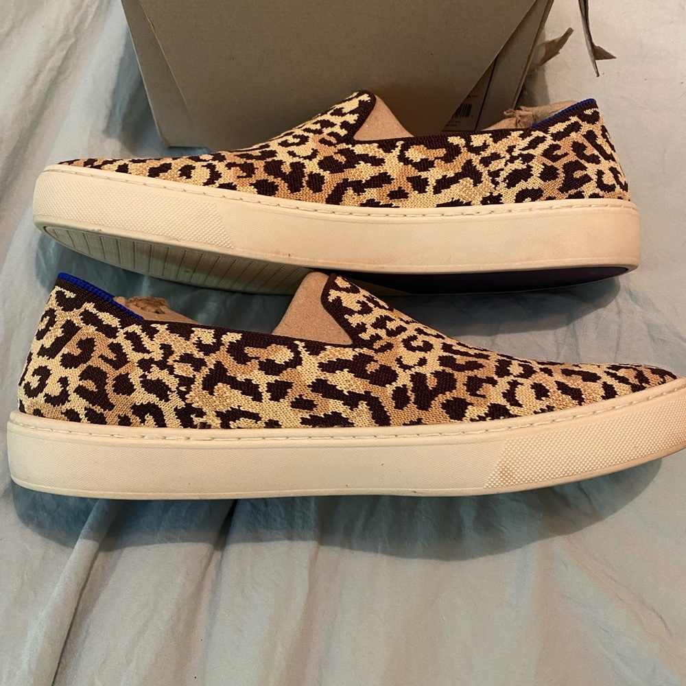 Rothy’s big cat sneakers size 10. Great condition.